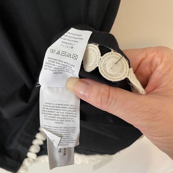 J Crew Comfy Black and Cream Embroidery Stitch Circles Sleeve Hem Design Top XXS - Picture 4 of 11
